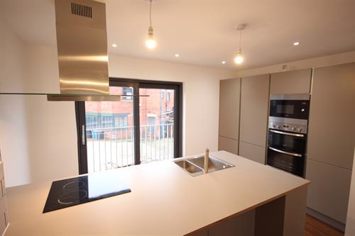 rent little kelham